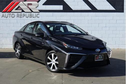 2017 Toyota Mirai Base