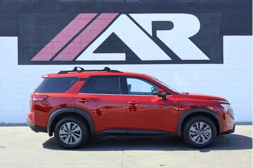 2022 Nissan Pathfinder SV 2WD