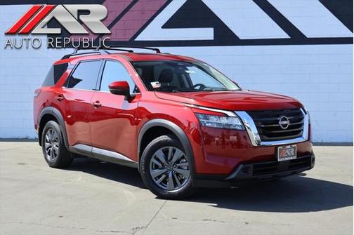 2022 Nissan Pathfinder SV 2WD