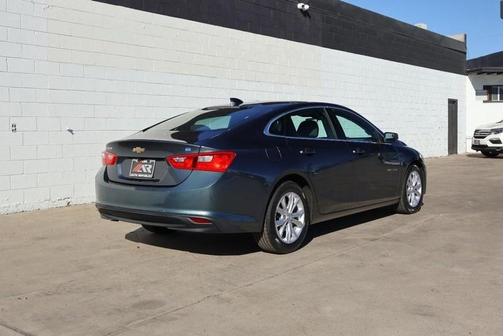 2019 Chevrolet Malibu Hybrid Base