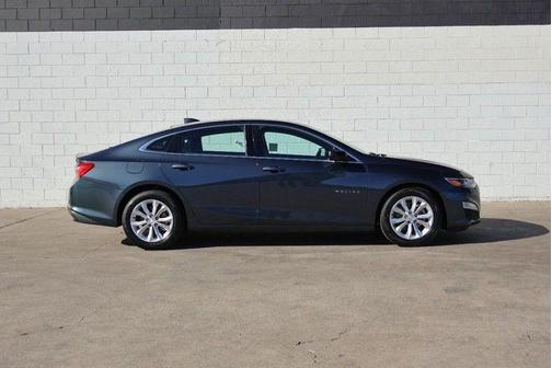 2019 Chevrolet Malibu Hybrid Base