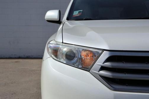 2013 Toyota Highlander SE