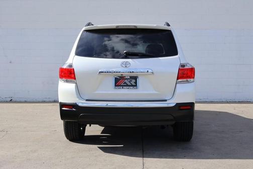 2013 Toyota Highlander SE