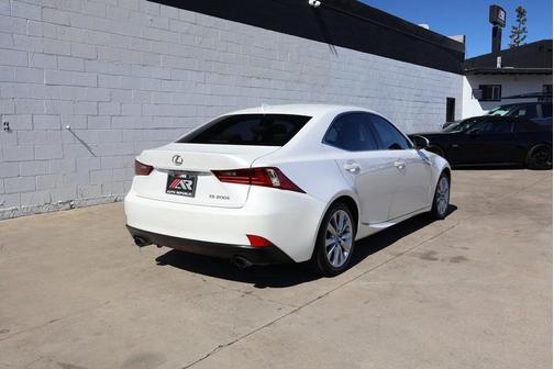 2016 Lexus IS 200t Base
