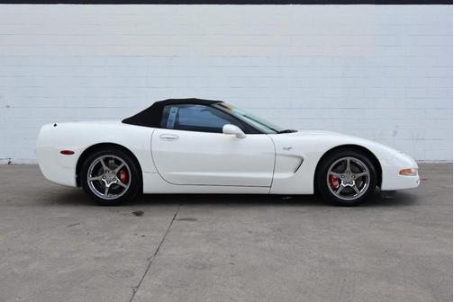 2003 Chevrolet Corvette Base
