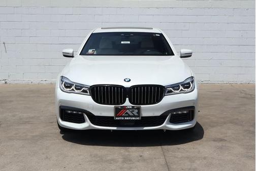 White Metallic 2017 BMW 750 Li