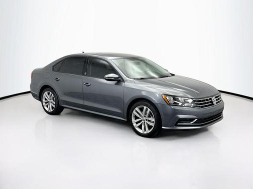 2019 Volkswagen Passat 2.0T Wolfsburg Edition