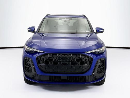 Ultra Blue Metallic 2026 Audi Q5 Premium Plus TFSI quattro S tronic