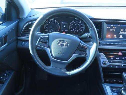 2017 Hyundai ELANTRA Value Edition
