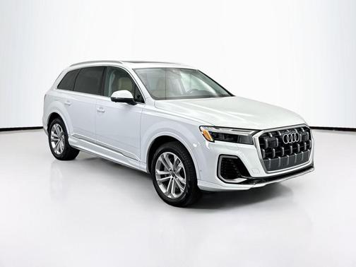 2025 Audi Q7 55 Premium Plus