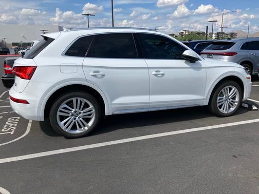 Ibis White 2018 Audi Q5 2.0T Premium