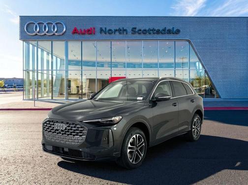 Tambora Gray Metallic 2026 Audi Q5 Premium Plus TFSI quattro S tronic