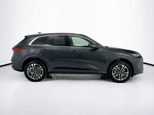 Tambora Gray Metallic 2026 Audi Q5 Premium Plus TFSI quattro S tronic