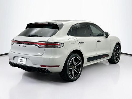 2020 Porsche Macan Turbo