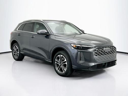 2025 Audi Q5 Premium TFSI quattro S tronic