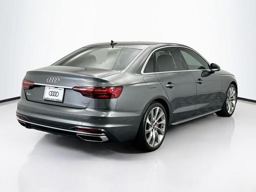2023 Audi A4 45 S line Premium Plus