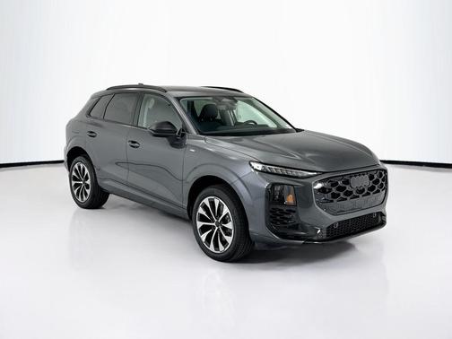 Daytona Gray Pearl Effect 2026 Audi Q3 TFSI quattro S tronic