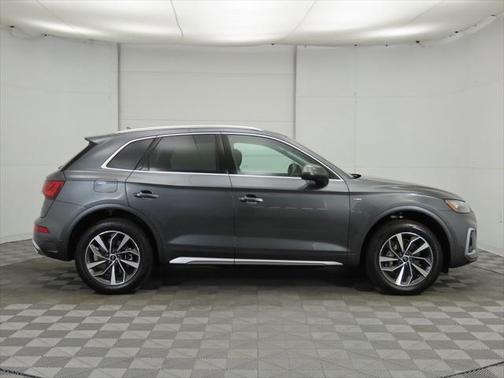 2025 Audi Q5 45 S line Premium Plus