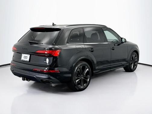 2026 Audi Q7 55 Premium Plus