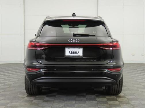 2025 Audi Q6 e-tron Premium Plus