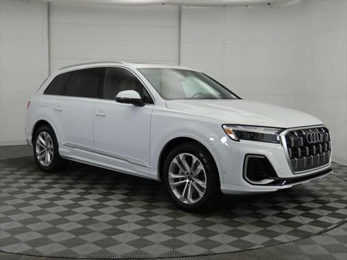 2025 Audi Q7 55 Prestige