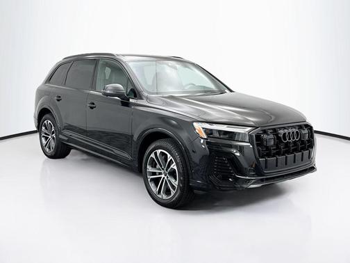 2025 Audi Q7 45 Premium Plus