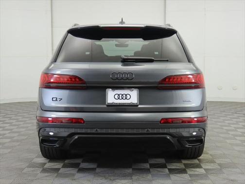 2024 Audi Q7 55 Prestige