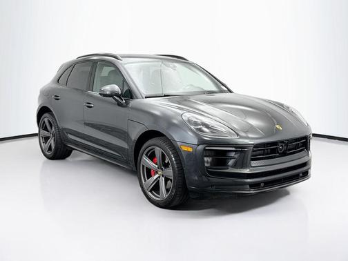 2022 Porsche Macan S