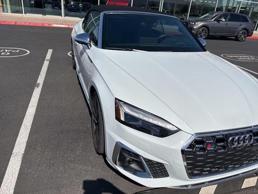 Glacier White Metallic/Black Roof 2022 Audi S5 3.0T Prestige