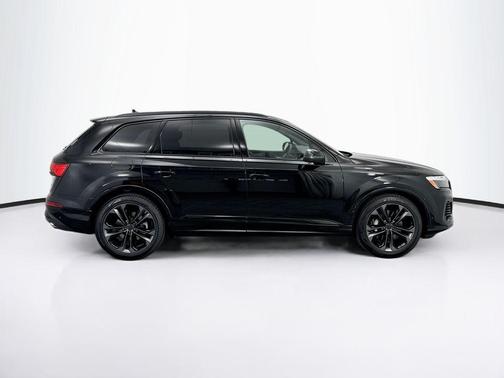 2026 Audi Q7 55 Premium Plus
