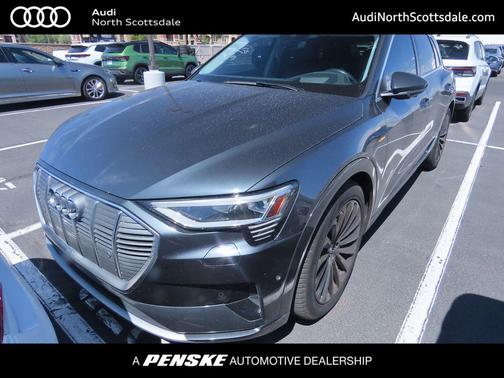 2019 Audi e-tron Premium Plus