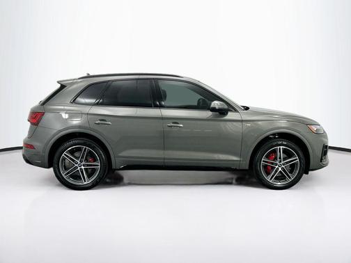 2025 Audi Q5 55 S line Premium Plus