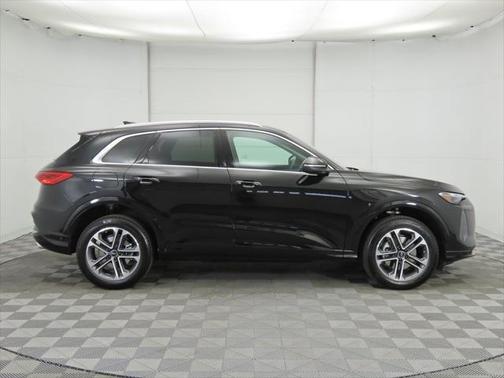 2025 Audi Q5 Premium