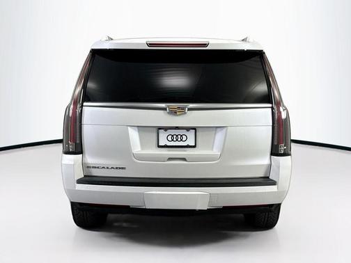 2016 Cadillac Escalade Premium