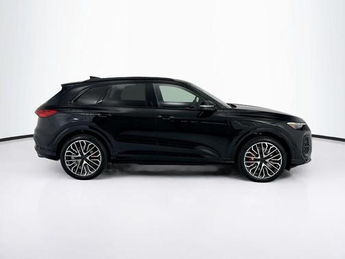 Mythos Black Metallic 2026 Audi SQ5 3.0T Prestige