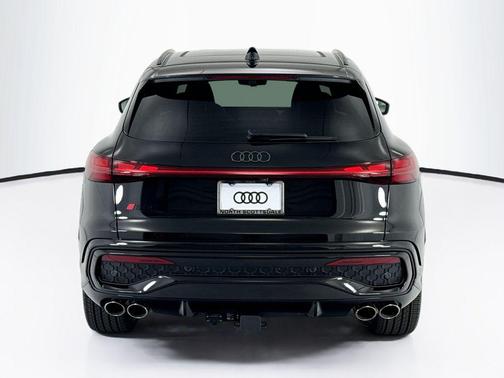 Mythos Black Metallic 2026 Audi SQ5 3.0T Prestige
