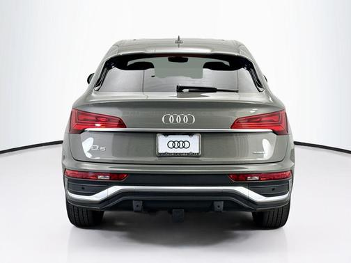 2023 Audi Q5 45 S line Prestige
