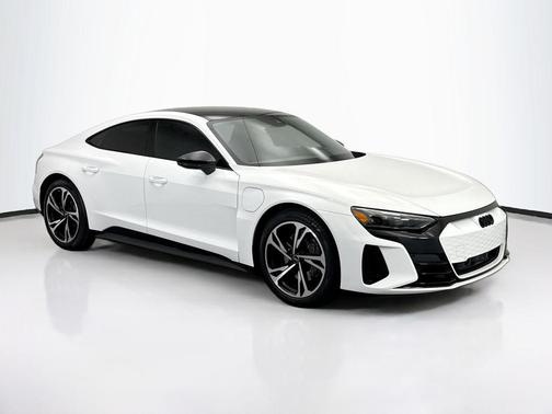2024 Audi e-tron GT Premium Plus quattro
