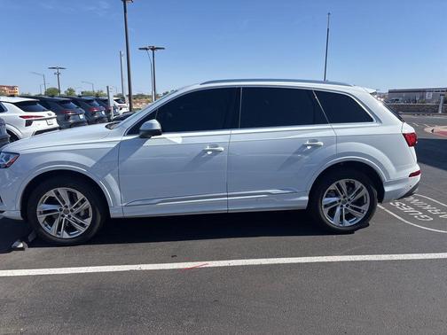 Glacier White Metallic 2020 Audi Q7 55 Premium Plus