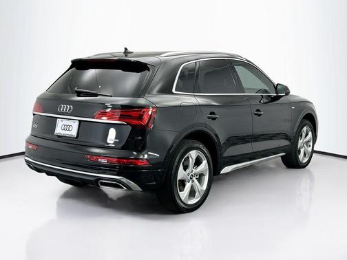 2023 Audi Q5 45 S line Premium Plus