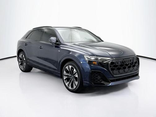 2025 Audi Q8 55 Premium Plus