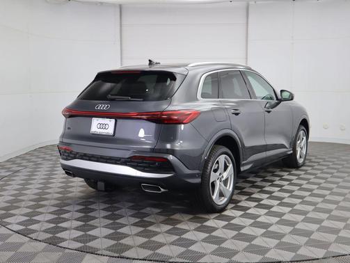 2025 Audi Q5 Premium Plus