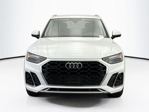 2023 Audi Q5 45 S line Premium