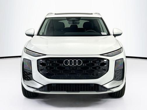 Arkona White 2026 Audi Q3 TFSI quattro S tronic
