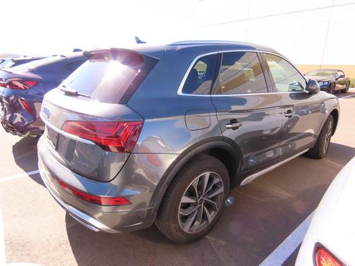 2023 Audi Q5 45 S line Premium