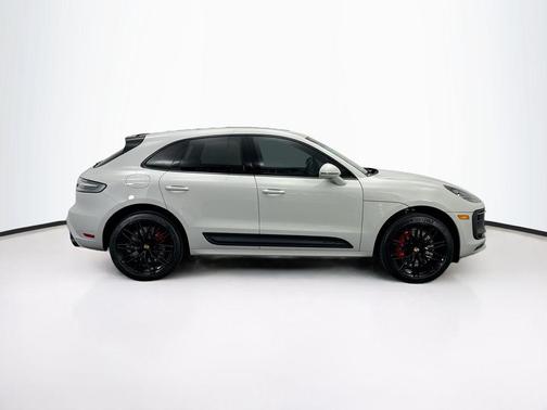 2022 Porsche Macan GTS