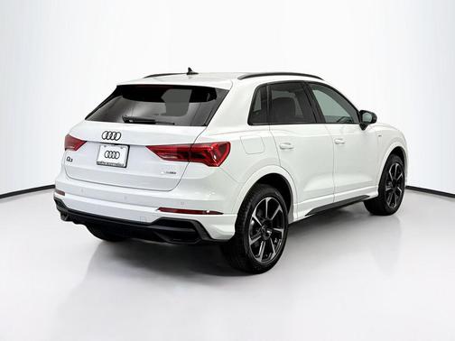2025 Audi Q3 45 S line Premium Plus