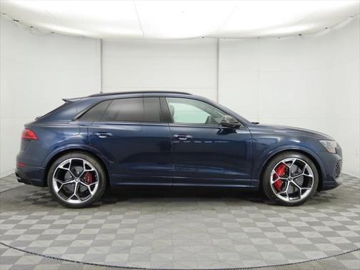 2025 Audi RS Q8 4.0T