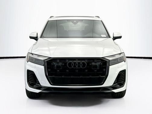 2026 Audi Q7 55 Premium Plus