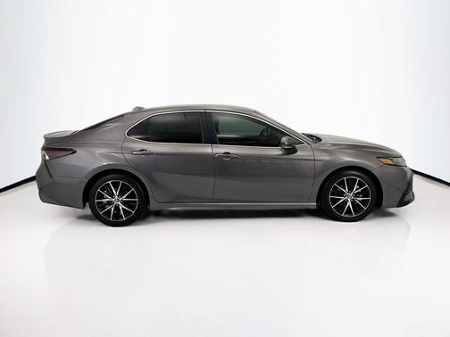 Predawn Gray Mica 2023 Toyota Camry SE